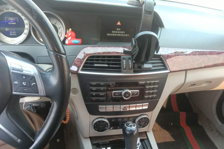 Used Mercedes-Benz C-Class 2013 C 260 CGI Elegant Model Audio And AC Panel