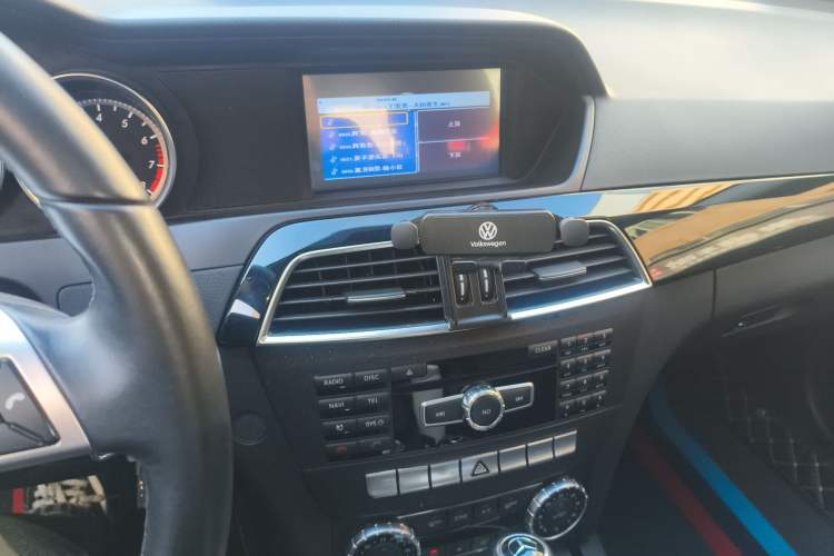 Used Mercedes-Benz C-Class 2013 C 180 Classic Grand Edition Audio And AC Panel