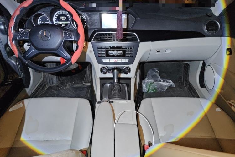 Used Mercedes-Benz C-Class 2013 C 180 CGI Classic Center Console