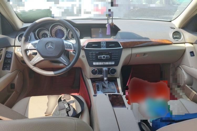 Used Mercedes-Benz C-Class 2013 C 260 CGI Elegant Model Center Console