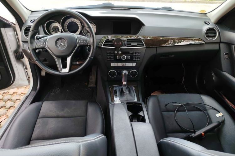 Used Mercedes-Benz C-Class 2013 C 260 Fashion Edition Grand Edition Center Console
