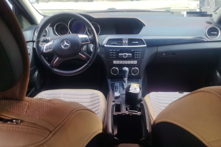 Used Mercedes-Benz C-Class 2013 C 180 CGI Classic Center Console