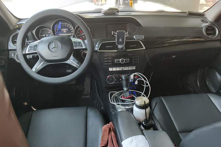 Used Mercedes-Benz C-Class 2013 C 180 CGI Classic Center Console