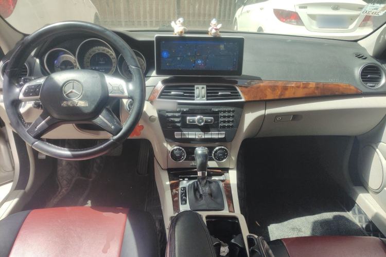 Used Mercedes-Benz C-Class 2013 C 260 CGI Elegant Model Center Console