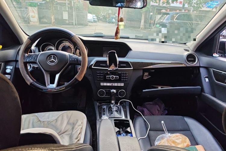 Used Mercedes-Benz C-Class 2013 C 260 Fashion Edition Grand Edition Center Console