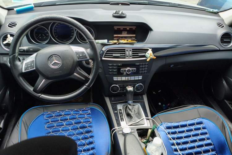Used Mercedes-Benz C-Class 2013 C 180 CGI Classic Center Console