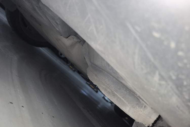 Used Mercedes-Benz C-Class 2013 C 180 Classic Grand Edition Chassis Front Left