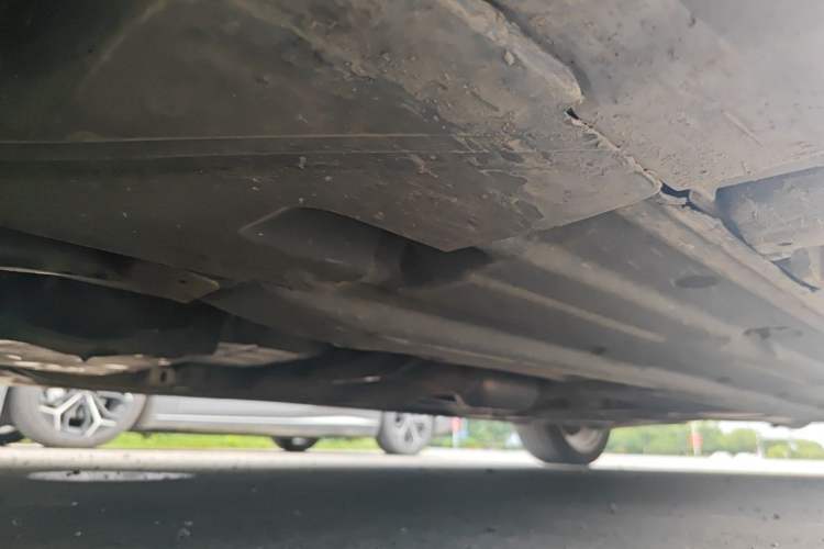 Used Mercedes-Benz C-Class 2013 C 180 CGI Classic Chassis Front Left