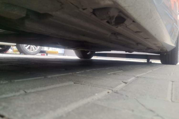 Used Mercedes-Benz C-Class 2013 C 180 CGI Classic Chassis Front Left