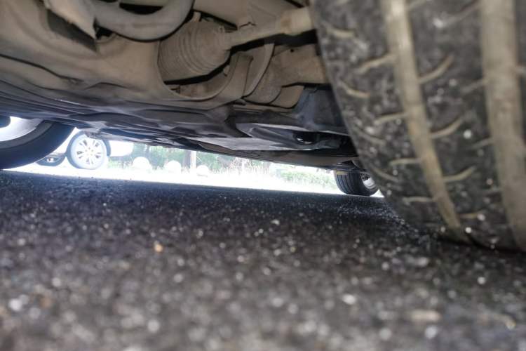Used Mercedes-Benz C-Class 2013 C 180 Classic Grand Edition Chassis Front Left