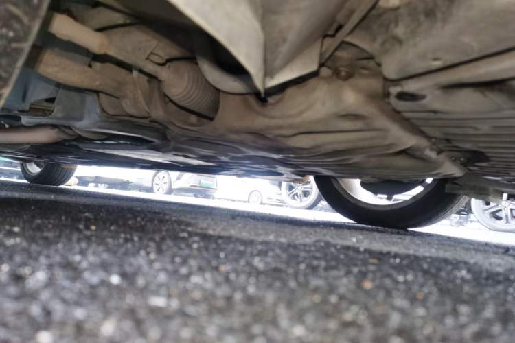 Used Mercedes-Benz C-Class 2013 C 180 Classic Grand Edition Chassis Front Right