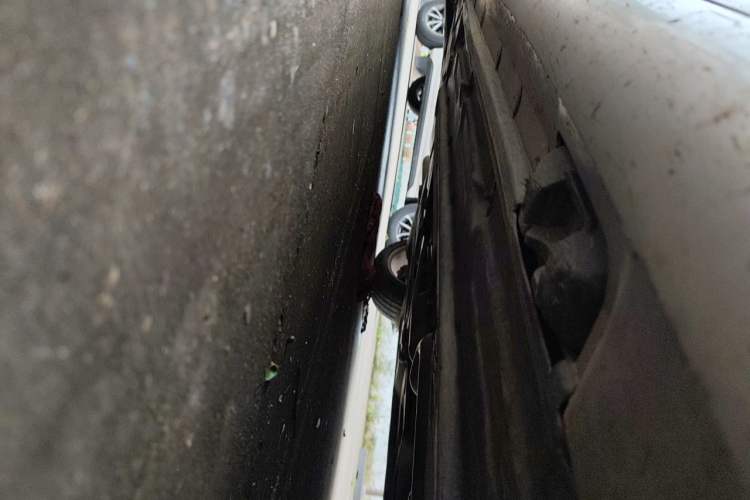 Used Mercedes-Benz C-Class 2013 C 180 Classic Grand Edition Chassis Front Right