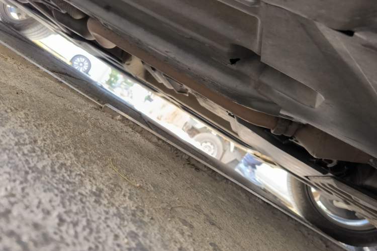 Used Mercedes-Benz C-Class 2013 C 180 CGI Classic Chassis Front Right
