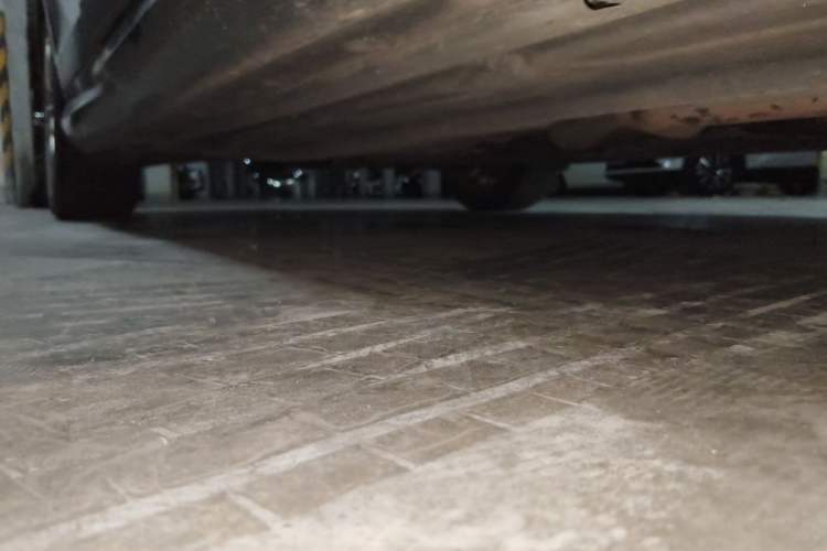 Used Mercedes-Benz C-Class 2013 C 180 CGI Classic Chassis Front Right
