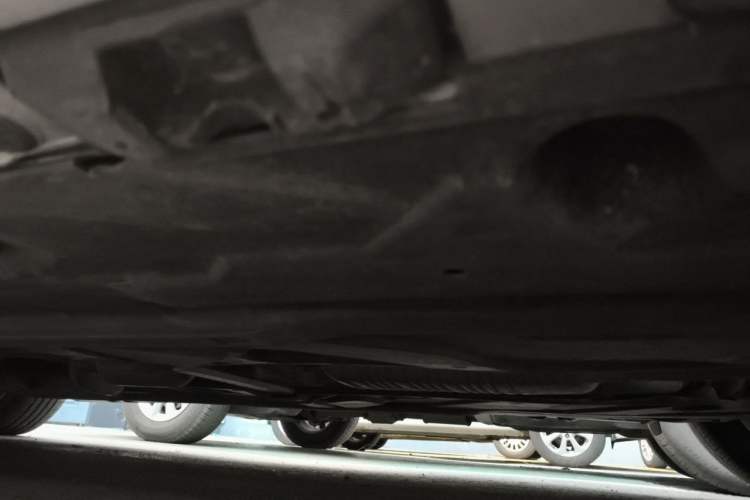 Used Mercedes-Benz C-Class 2013 C 180 Classic Grand Edition Chassis Rear Left