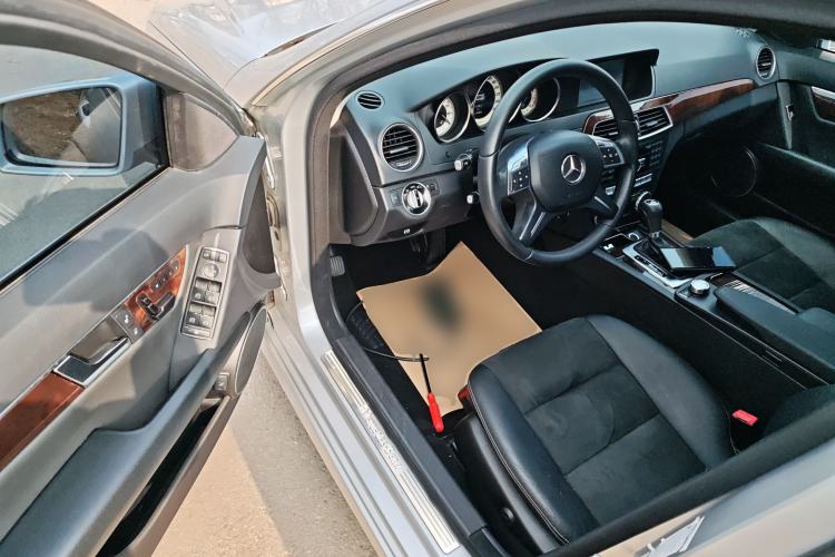 Used Mercedes-Benz C-Class 2013 C 260 Elegant Grand Edition Driver Seat