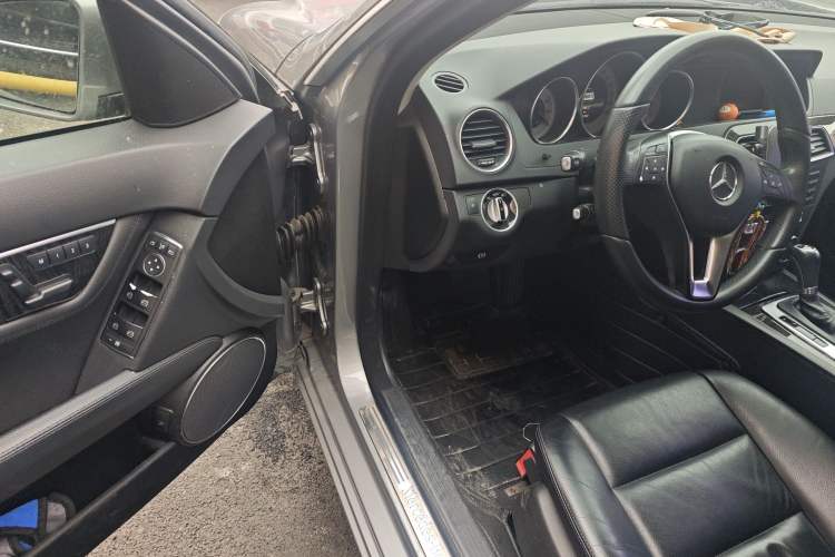 Used Mercedes-Benz C-Class 2013 C 260 CGI Fashion Model Driver Seat