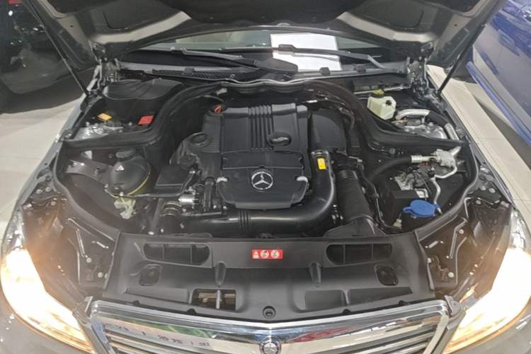 Used Mercedes-Benz C-Class 2013 C 260 Elegant Grand Edition Engine Bay
