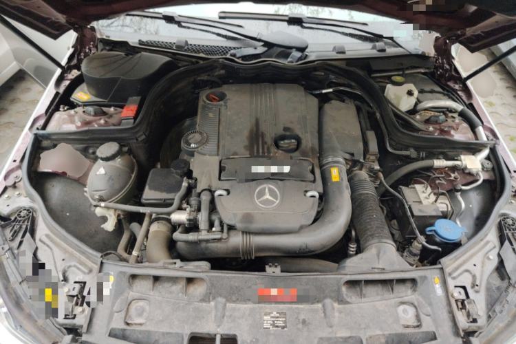 Used Mercedes-Benz C-Class 2013 C 260 Fashion Edition Grand Edition Engine Bay