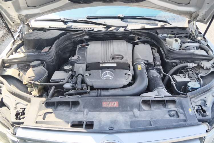 Used Mercedes-Benz C-Class 2013 C 260 CGI Fashion Model Engine Bay