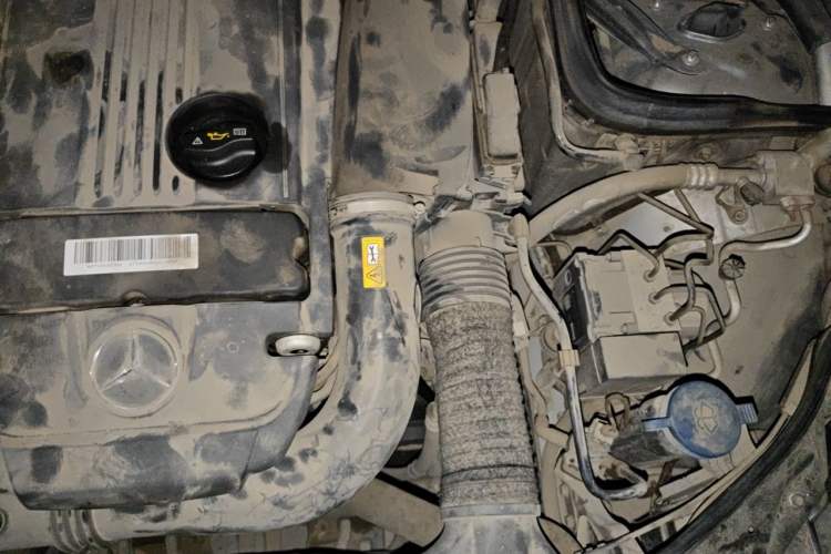 Used Mercedes-Benz C-Class 2013 C 180 CGI Classic Engine Bay Left