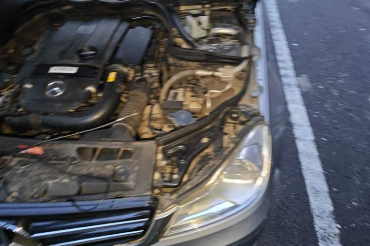 Used Mercedes-Benz C-Class 2013 C 180 CGI Classic Engine Bay Left