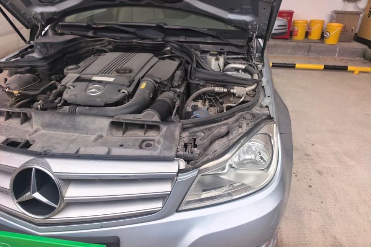 Used Mercedes-Benz C-Class 2013 C 260 CGI Elegant Model Engine Bay Left