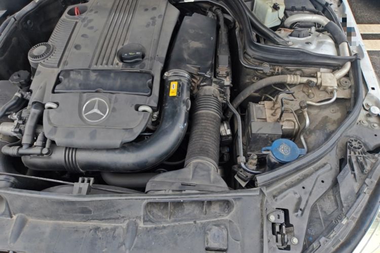 Used Mercedes-Benz C-Class 2013 C 260 CGI Elegant Model Engine Bay Left