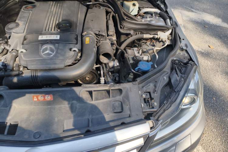 Used Mercedes-Benz C-Class 2013 C 260 CGI Fashion Model Engine Bay Left
