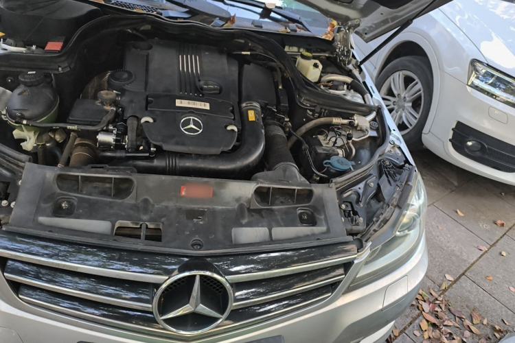 Used Mercedes-Benz C-Class 2013 C 260 Fashion Edition Grand Edition Engine Bay Left