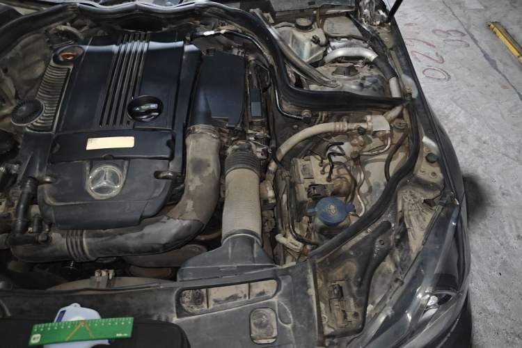 Used Mercedes-Benz C-Class 2013 C 180 CGI Classic Engine Bay Left