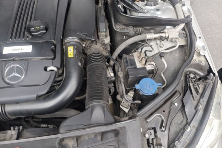 Used Mercedes-Benz C-Class 2013 C 180 Classic Grand Edition Engine Bay Left