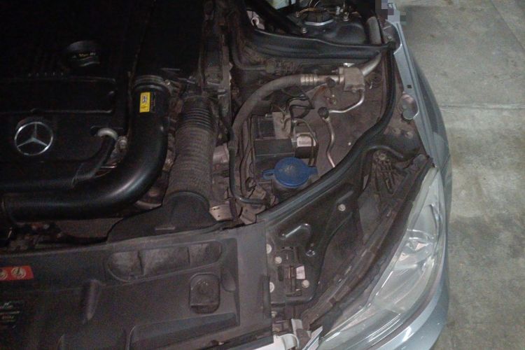 Used Mercedes-Benz C-Class 2013 C 260 Elegant Grand Edition Engine Bay Left