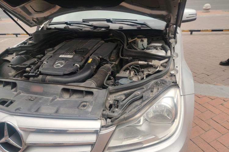 Used Mercedes-Benz C-Class 2013 C 260 CGI Elegant Model Engine Bay Left