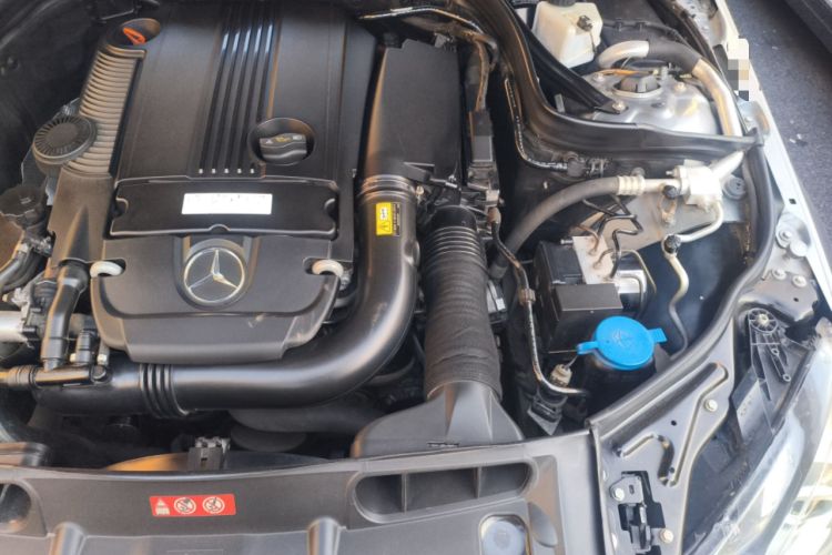 Used Mercedes-Benz C-Class 2013 C 180 Classic Grand Edition Engine Bay Left