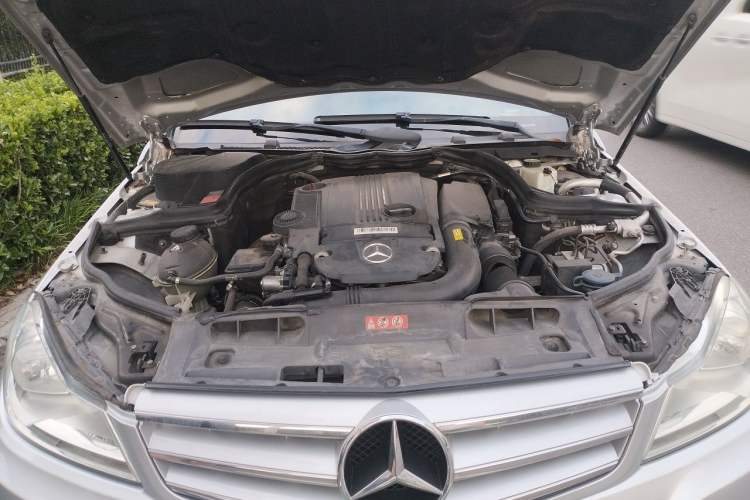 Used Mercedes-Benz C-Class 2013 C 260 CGI Elegant Model Engine Bay