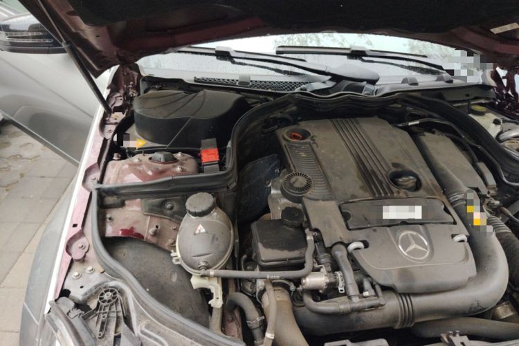 Used Mercedes-Benz C-Class 2013 C 260 Fashion Edition Grand Edition Engine Bay Right