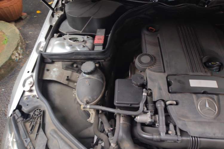 Used Mercedes-Benz C-Class 2013 C 260 CGI Fashion Model Engine Bay Right