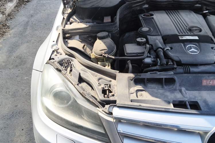 Used Mercedes-Benz C-Class 2013 C 260 CGI Fashion Model Engine Bay Right