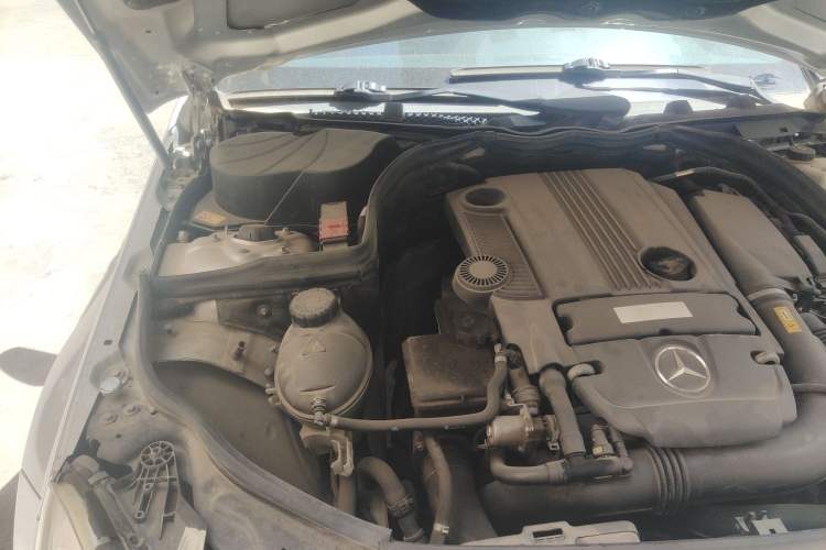 Used Mercedes-Benz C-Class 2013 C 260 CGI Elegant Model Engine Bay Right