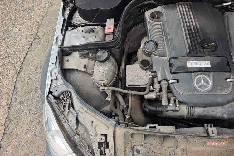 Used Mercedes-Benz C-Class 2013 C 180 CGI Classic Engine Bay Right
