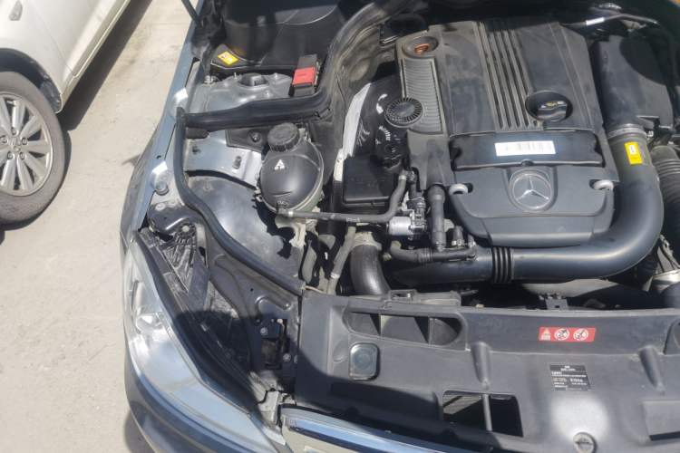 Used Mercedes-Benz C-Class 2013 C 180 CGI Classic Engine Bay Right