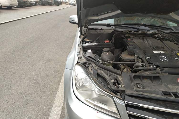 Used Mercedes-Benz C-Class 2013 C 180 Classic Grand Edition Engine Bay Right