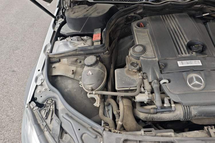 Used Mercedes-Benz C-Class 2013 C 260 CGI Fashion Model Engine Bay Right