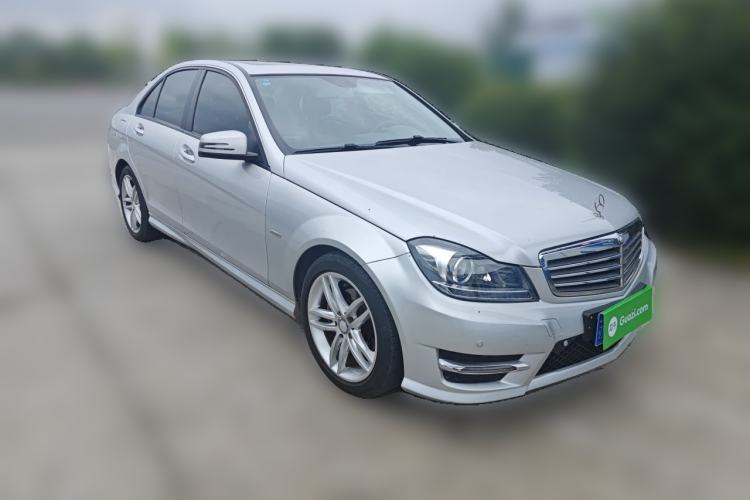 Used Mercedes-Benz C-Class 2013 C 180 CGI Classic Front Right 45 Deg
