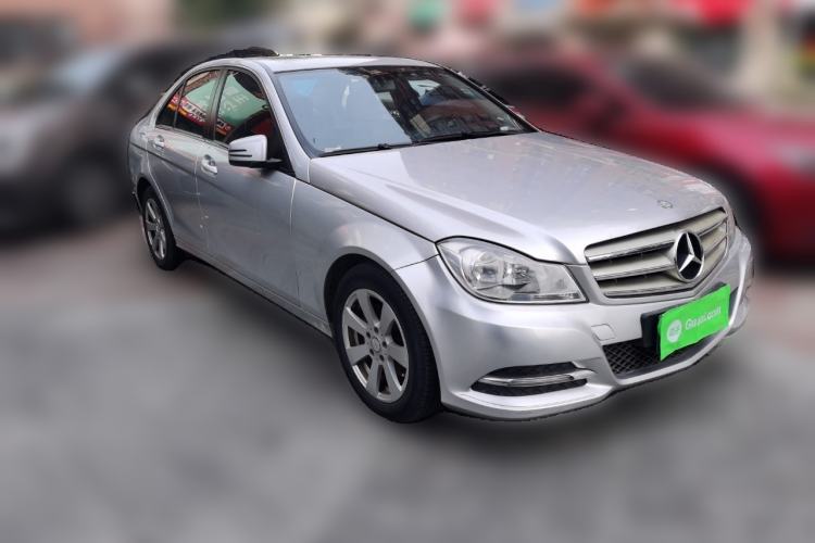Used Mercedes-Benz C-Class 2013 C 180 CGI Classic Front Right 45 Deg