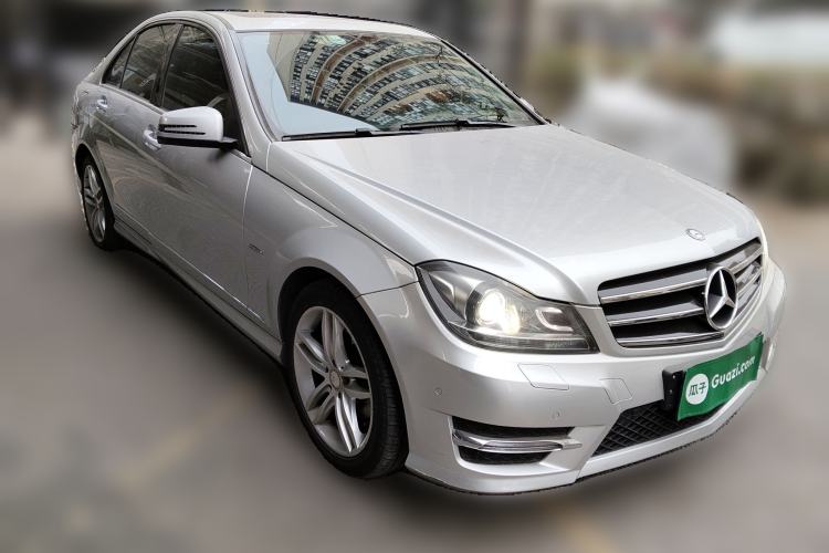 Used Mercedes-Benz C-Class 2013 C 260 CGI Fashion Model Front Right 45 Deg