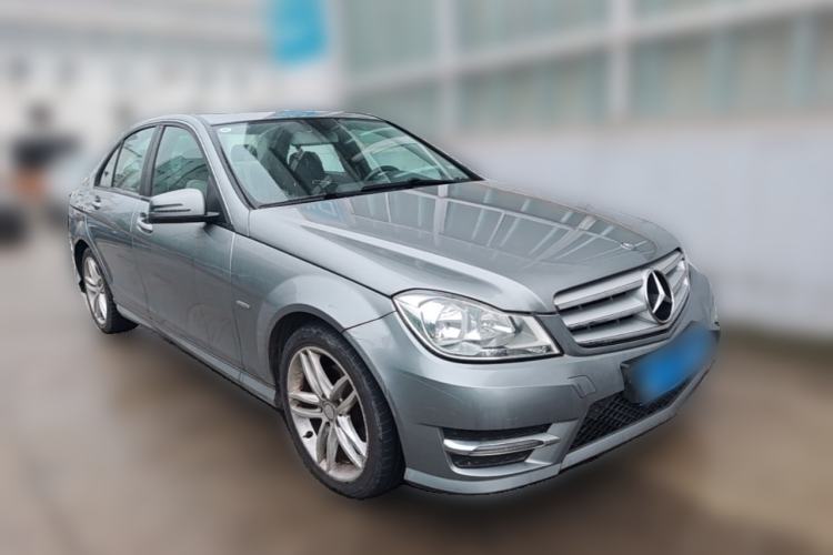 Used Mercedes-Benz C-Class 2013 C 180 CGI Classic Front Right 45 Deg