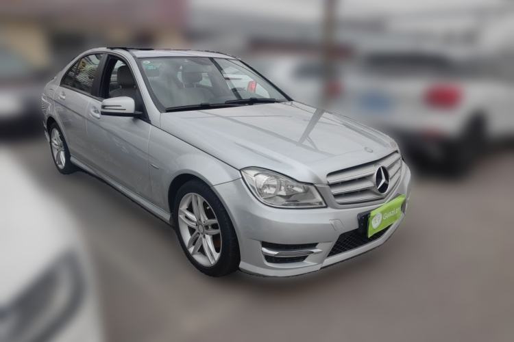 Used Mercedes-Benz C-Class 2013 C 180 Classic Grand Edition Front Right 45 Deg