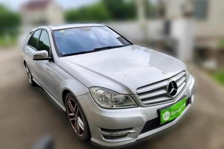 Used Mercedes-Benz C-Class 2013 C 180 Classic Grand Edition Front Right 45 Deg